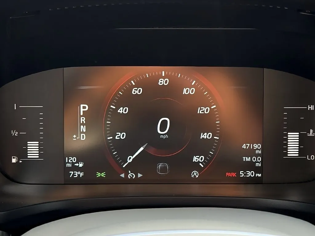 Volvo S60 photo 23