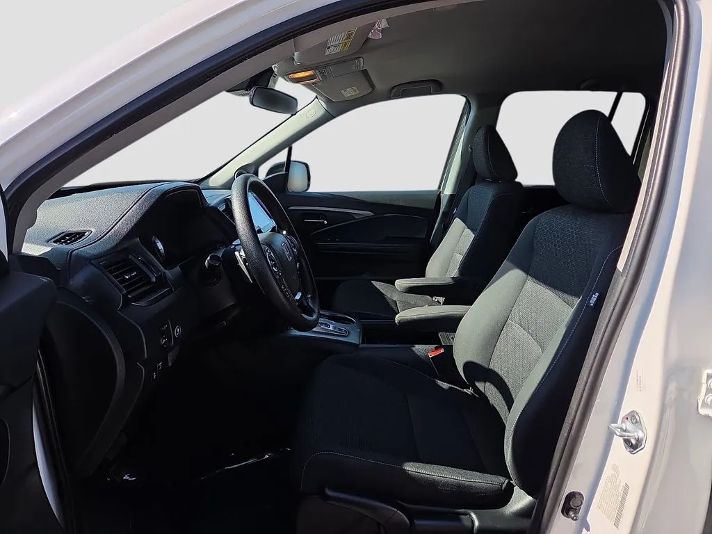 Honda Ridgeline photo 19