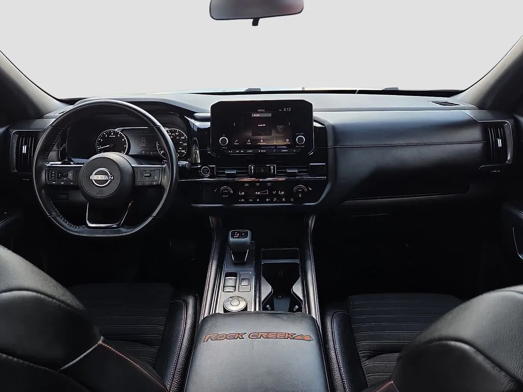 Nissan Pathfinder photo 15