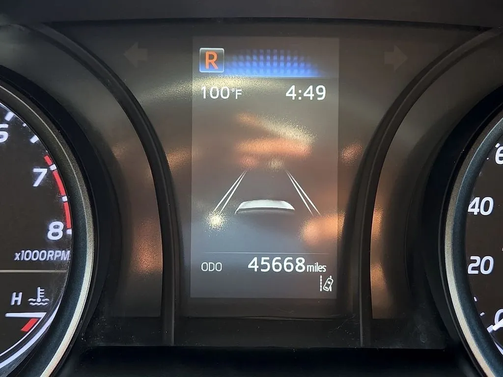 Toyota Camry photo 23