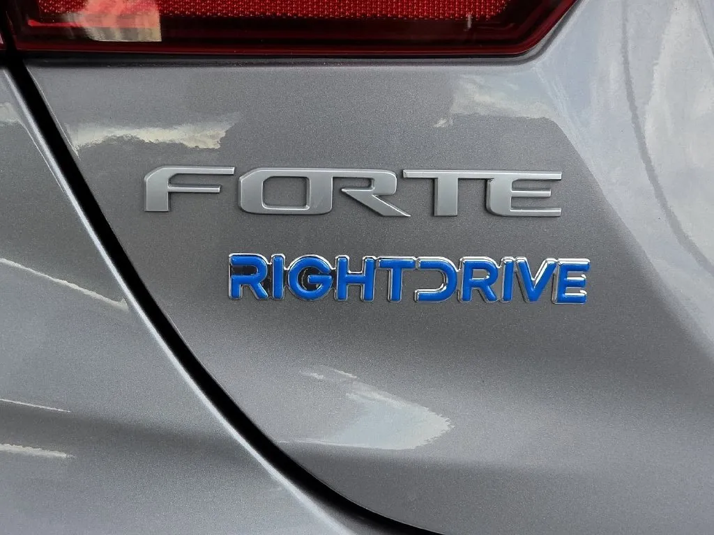Kia Forte photo 11