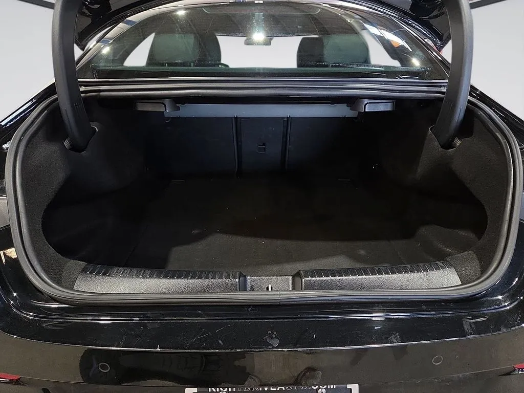 Mercedes-Benz CLA photo 13