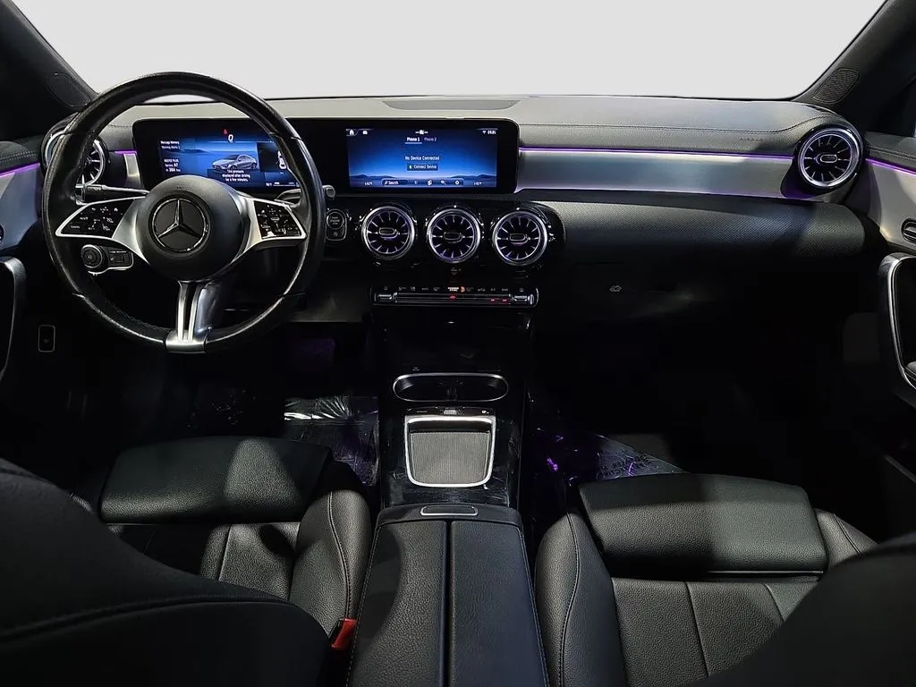 Mercedes-Benz CLA photo 15