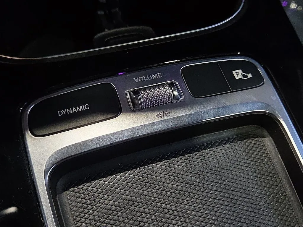Mercedes-Benz CLA photo 21