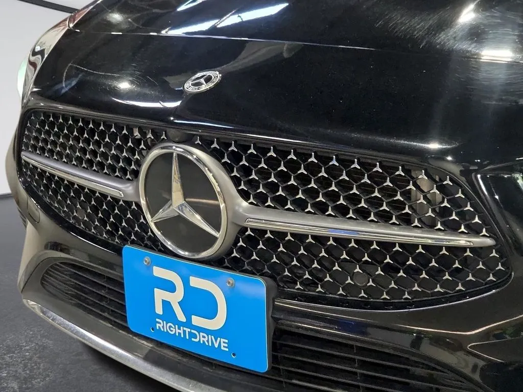 Mercedes-Benz CLA photo 7