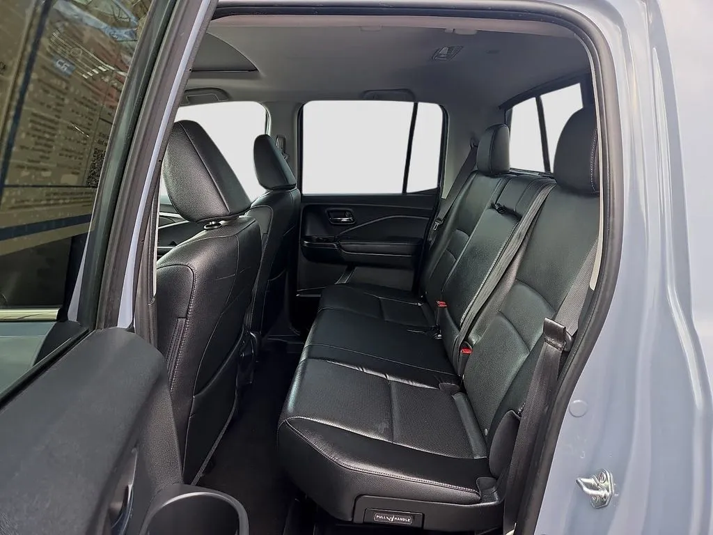 Honda Ridgeline photo 14