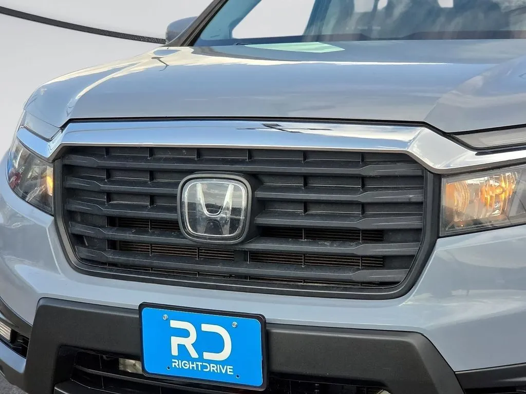 Honda Ridgeline photo 7
