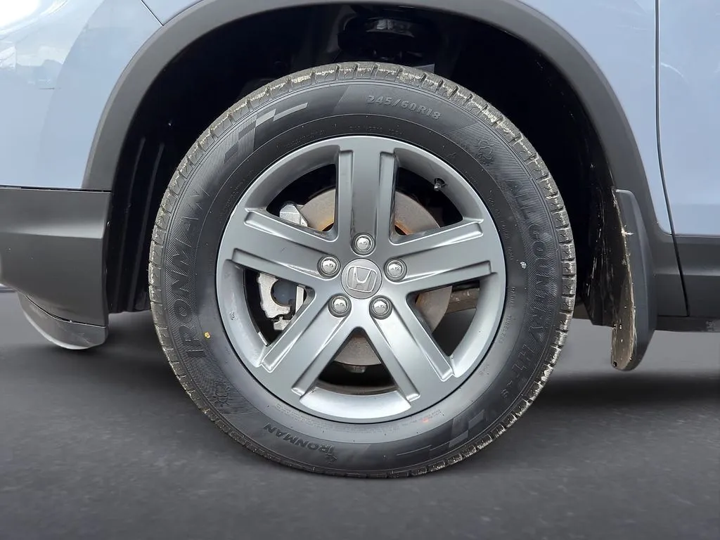 Honda Ridgeline photo 9