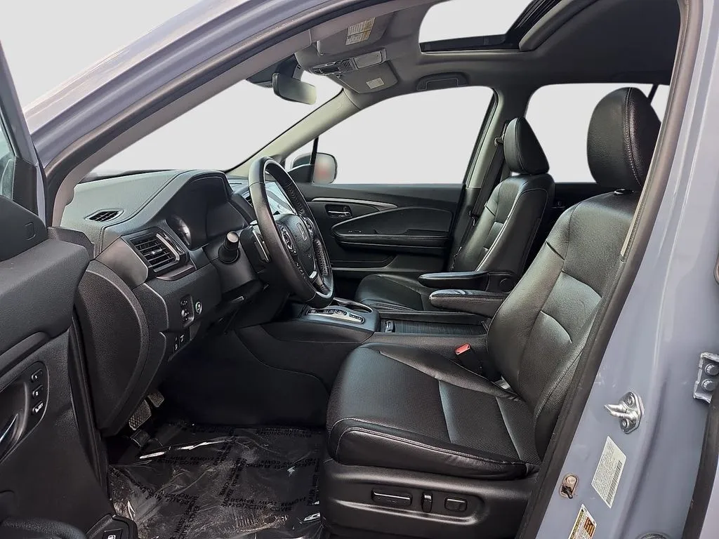 Honda Ridgeline photo 19