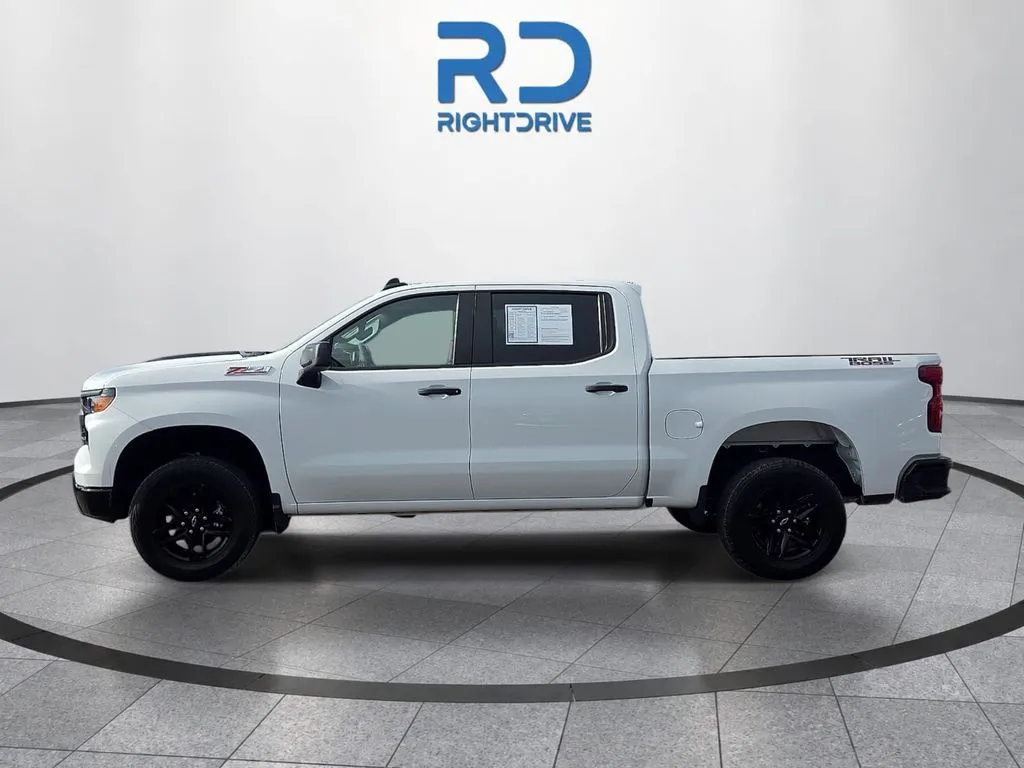Chevrolet Silverado photo 5