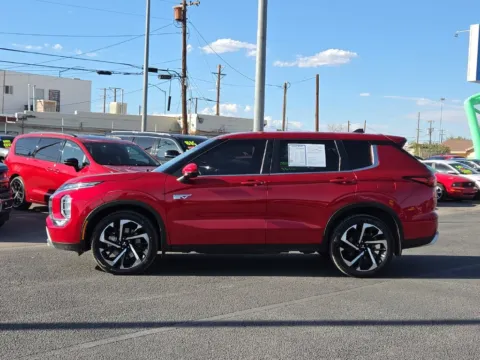 More photos of 2023 Mitsubishi Outlander PHEV SE at RightDrive - 6930 Alameda, TX
