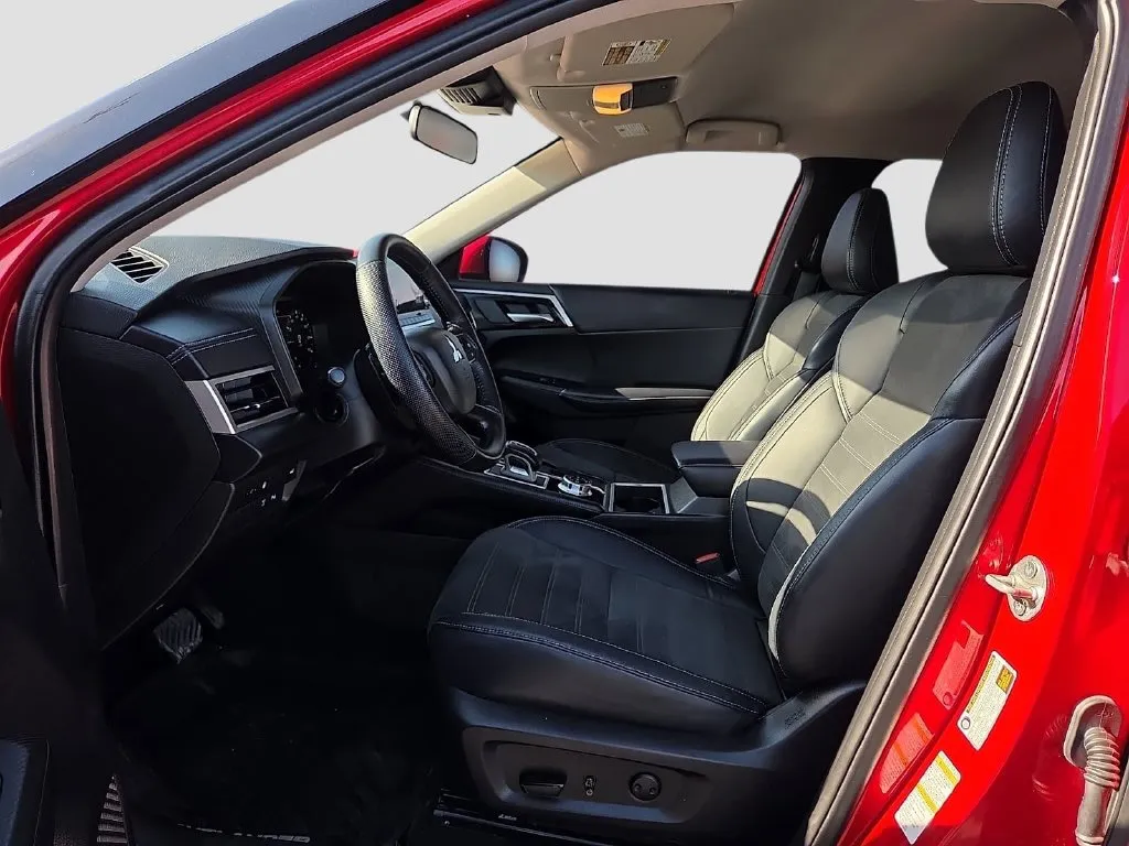 Mitsubishi Outlander photo 19