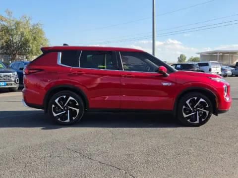 Photos of 2023 Mitsubishi Outlander PHEV SE for sale in El Paso, TX at RightDrive - 6930 Alameda
