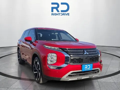 Red 2023 Mitsubishi Outlander PHEV SE for sale in El Paso, TX