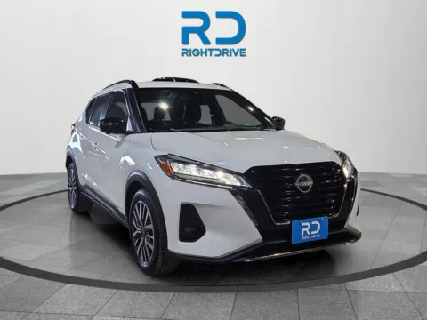 White 2024 Nissan Kicks SR for sale in El Paso, TX