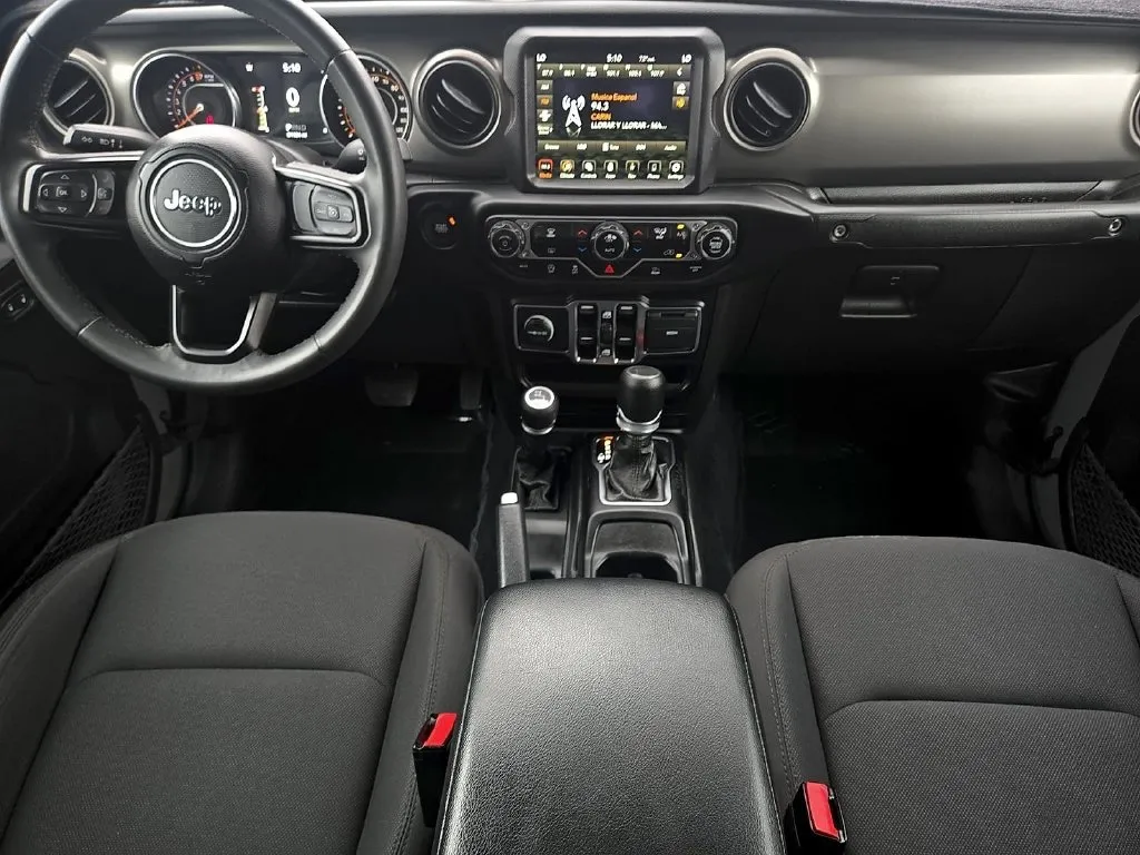 Jeep Gladiator photo 13