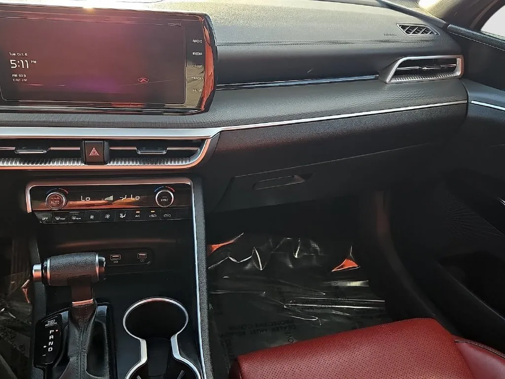 Kia K5 photo 15