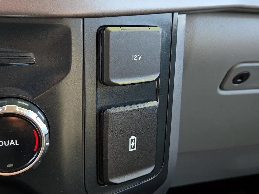 Ford F-150 photo 21
