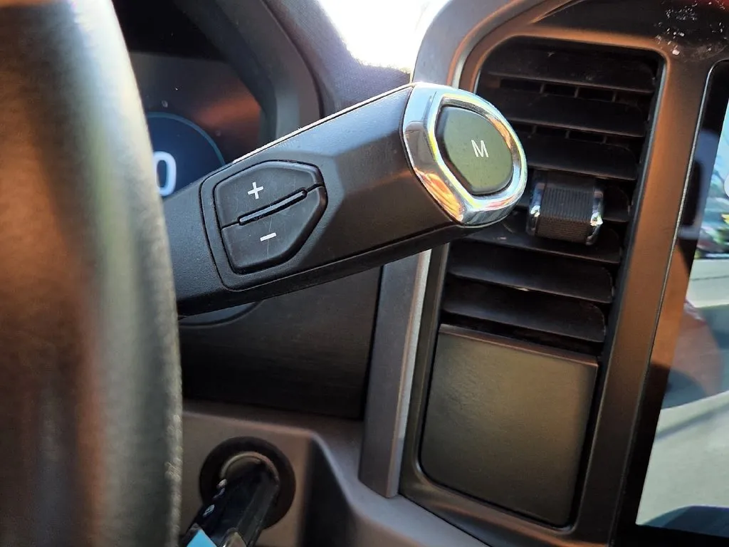 Ford F-150 photo 25