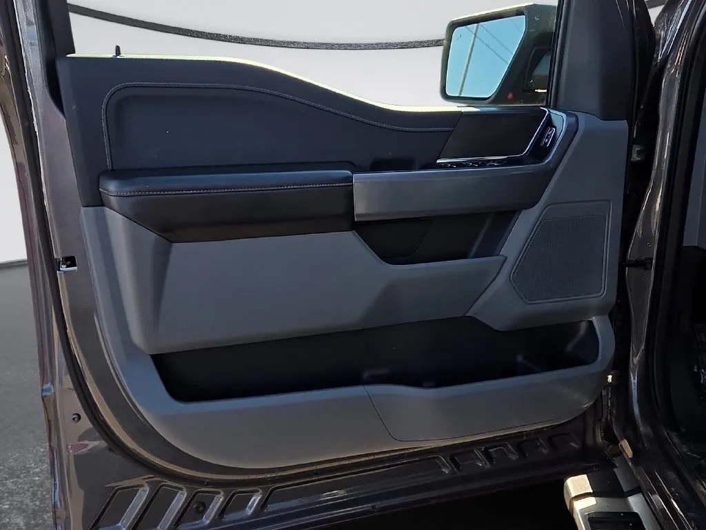 Ford F-150 photo 16