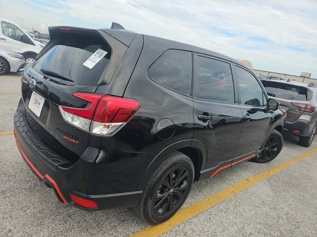 Subaru Forester photo 4
