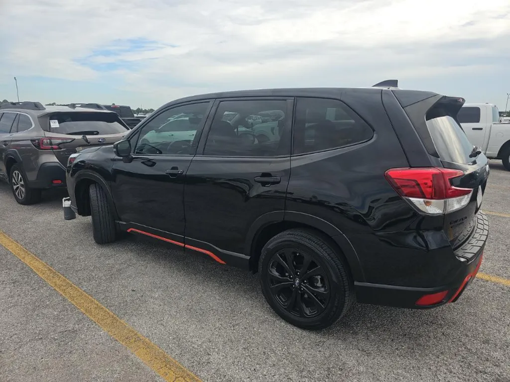 Subaru Forester photo 5