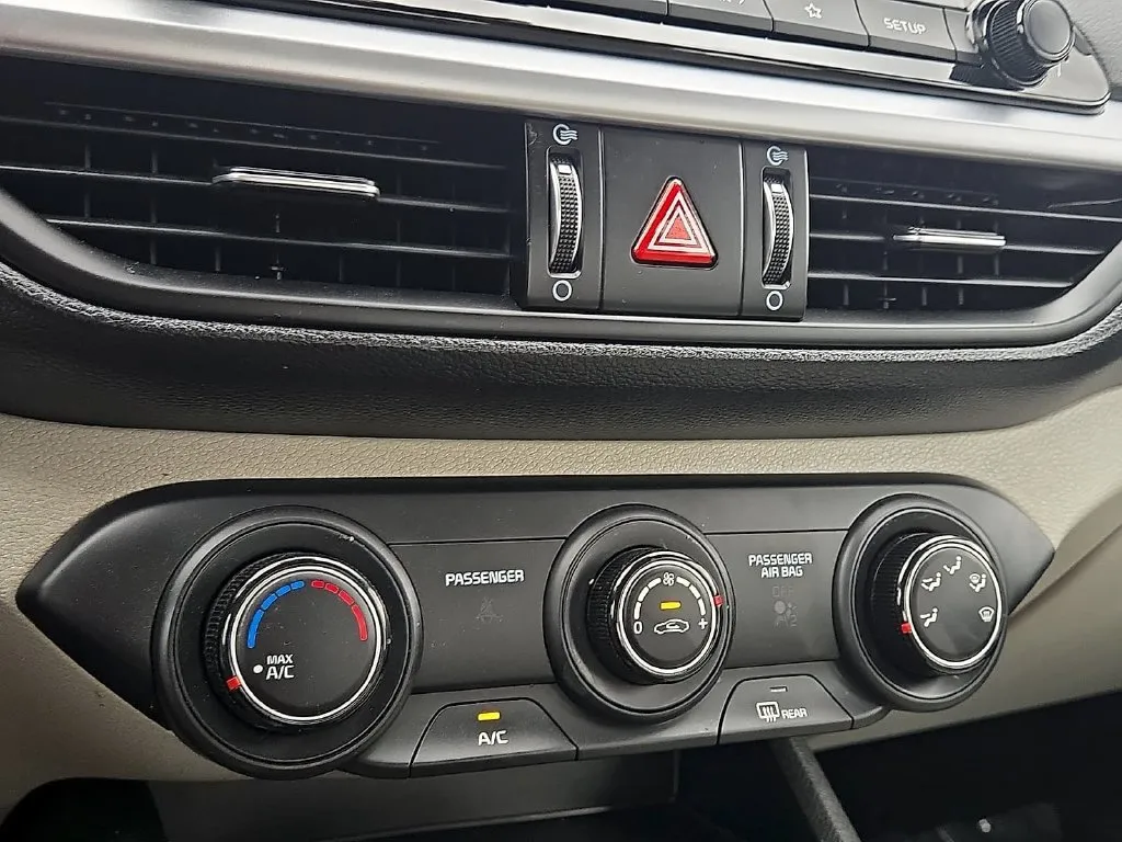 Kia Forte photo 19