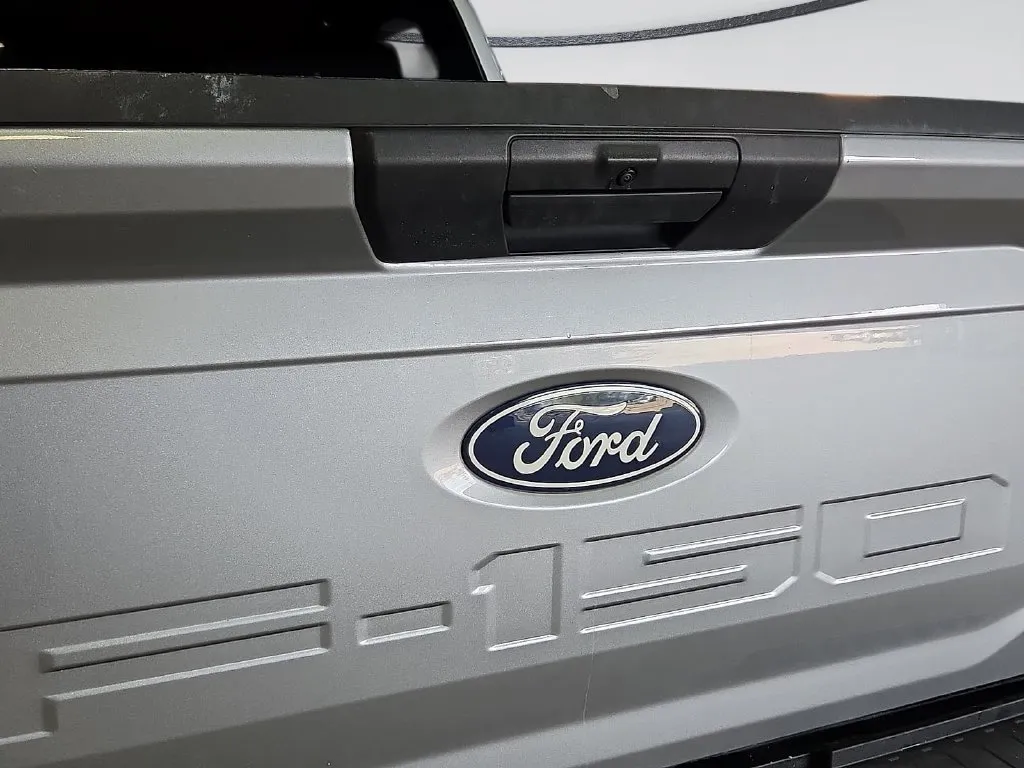 Ford F-150 photo 13