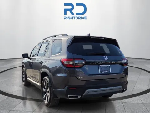 More photos of 2023 Honda Pilot Elite at RightDrive - 6930 Alameda, TX