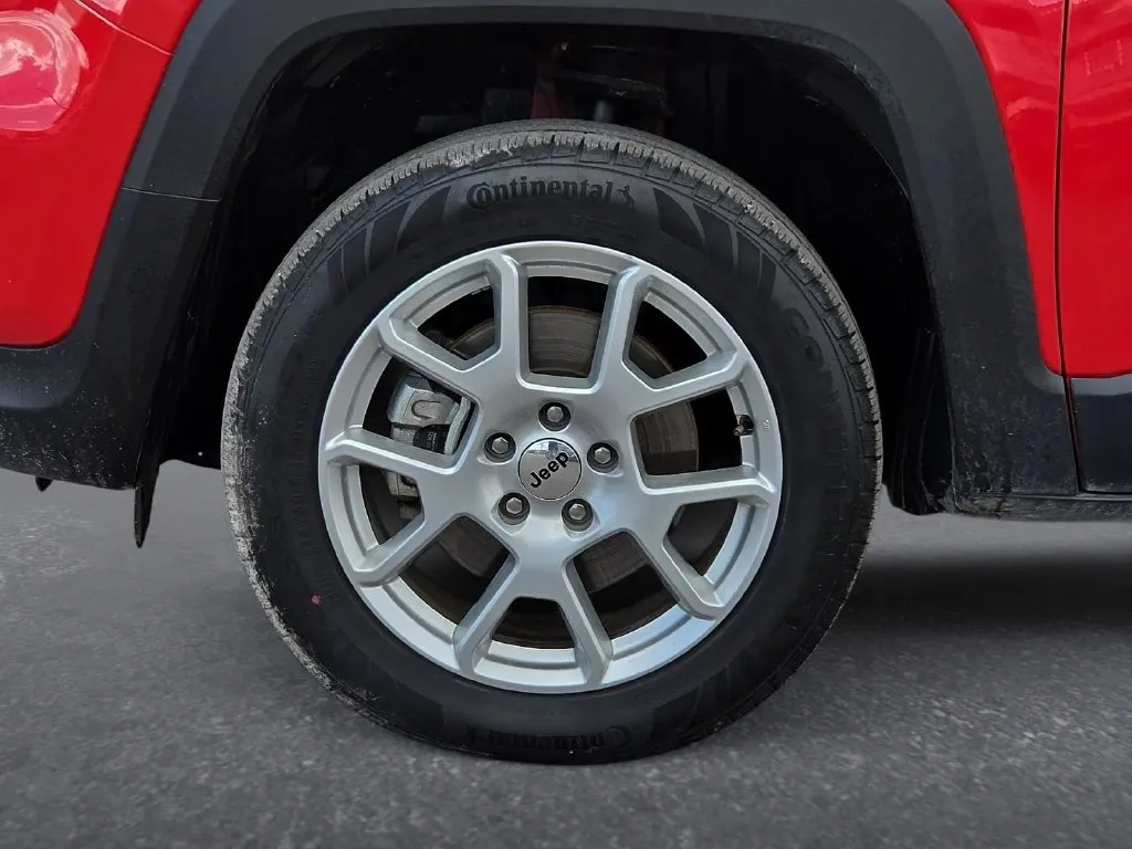 Jeep Renegade photo 9