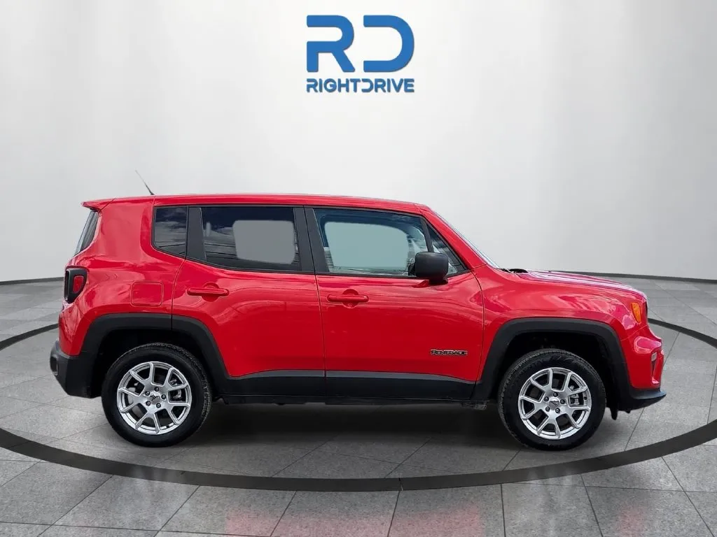 Jeep Renegade photo 2