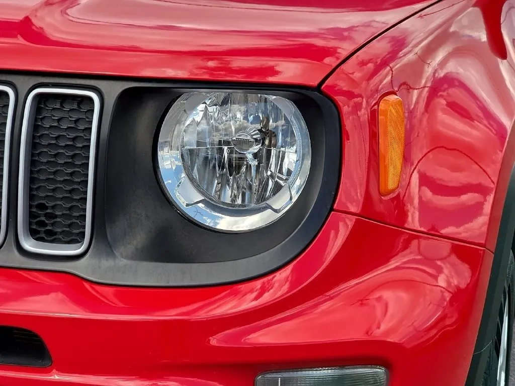 Jeep Renegade photo 8