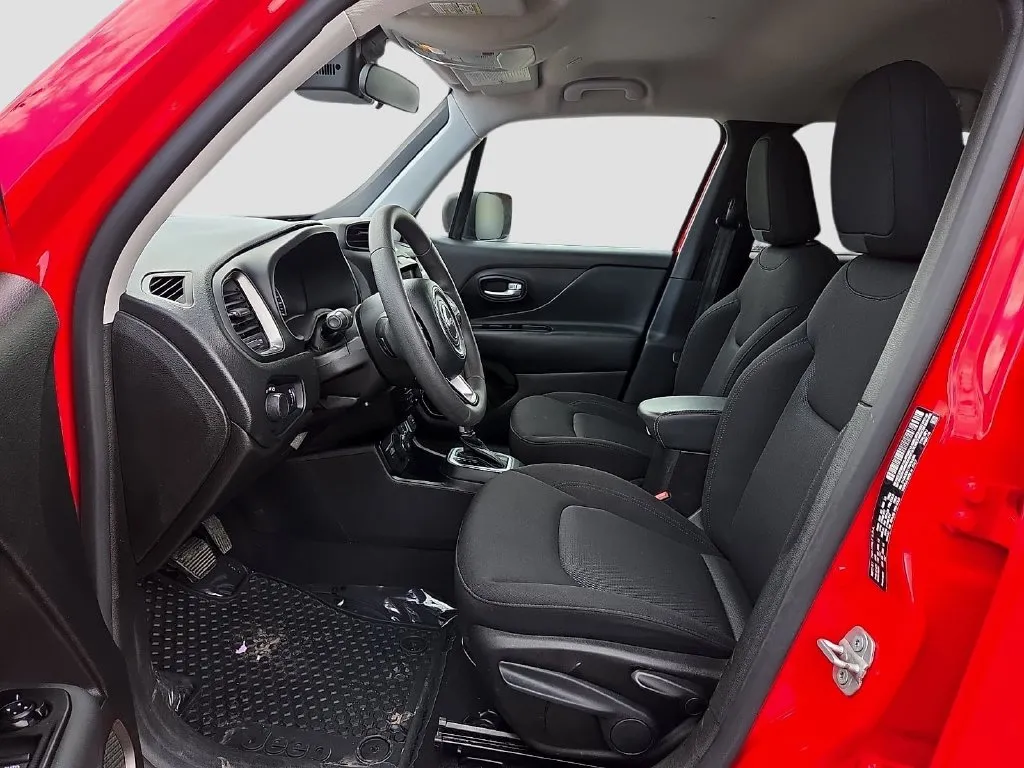 Jeep Renegade photo 19