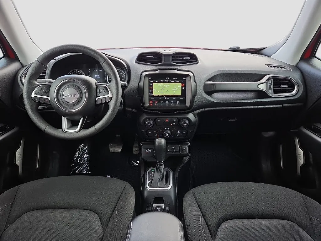 Jeep Renegade photo 15