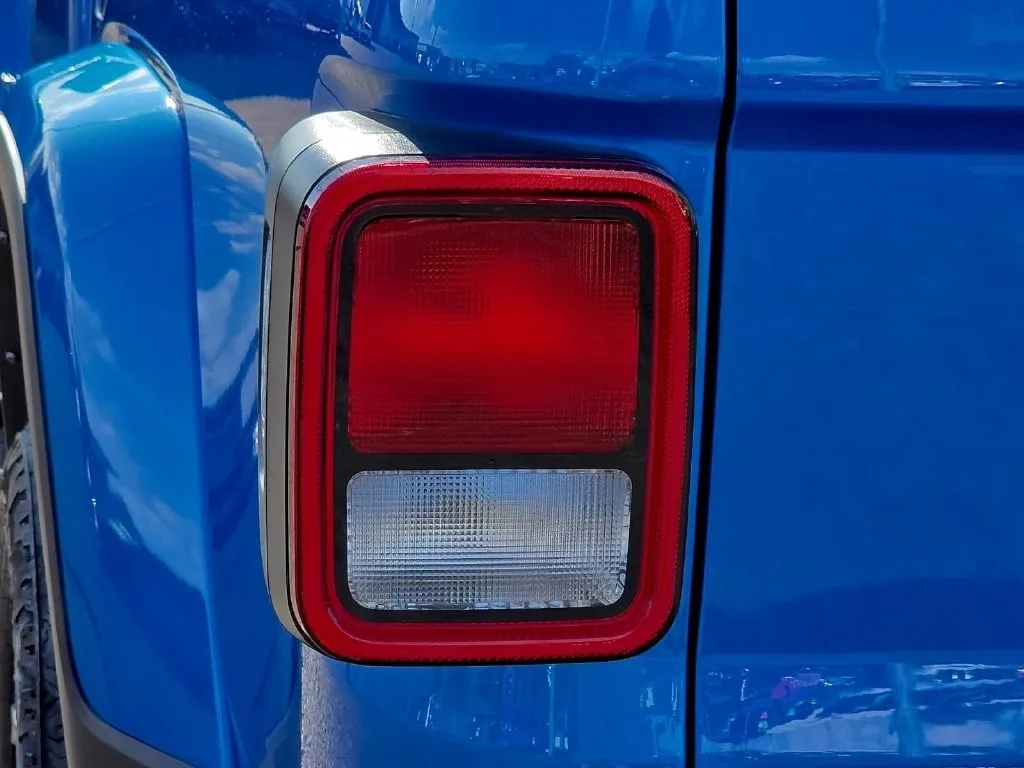 Jeep Gladiator photo 12
