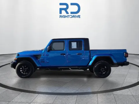 More photos of 2023 Jeep Gladiator Sport at RightDrive - 6930 Alameda, TX
