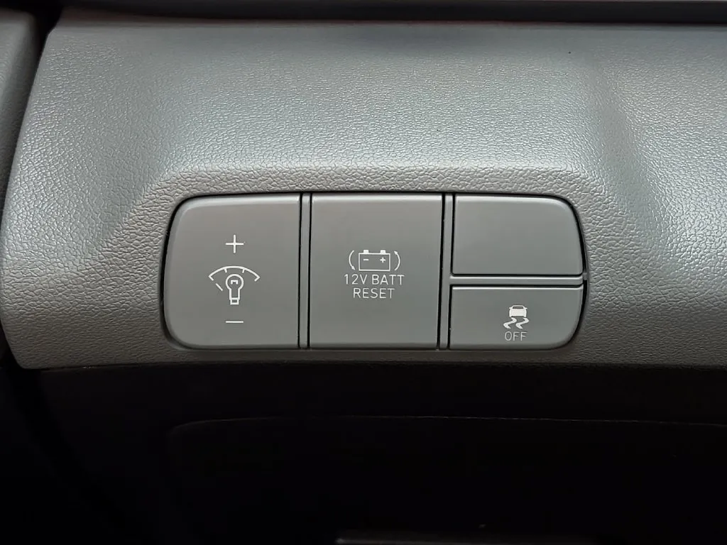 Hyundai Elantra photo 21