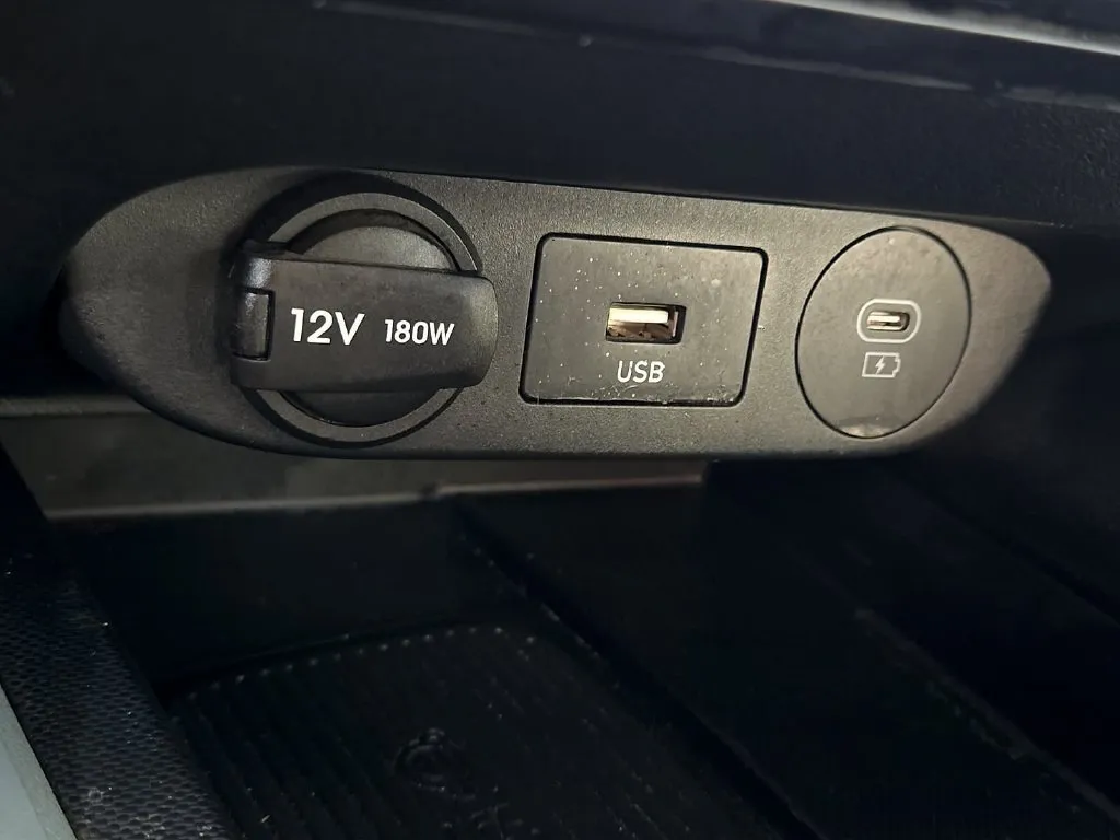 Hyundai Elantra photo 19