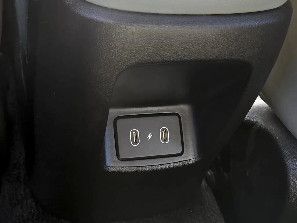 Hyundai Elantra photo 12