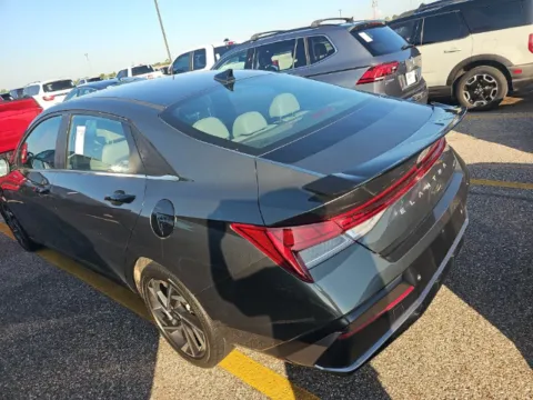 More photos of 2024 Hyundai Elantra Hybrid Limited at RightDrive - 6930 Alameda, TX