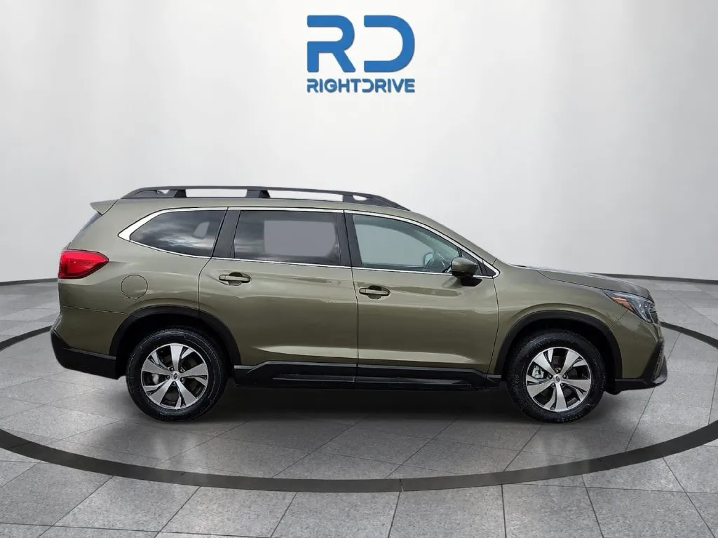 Subaru Ascent photo 2