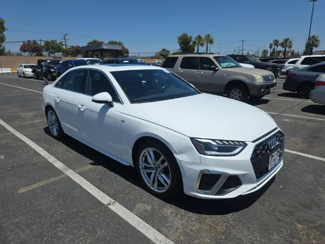 Audi A4 photo 3