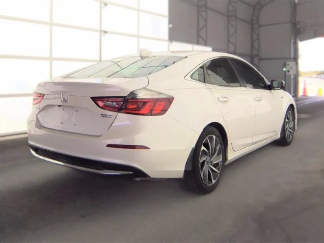 Honda Insight photo 4