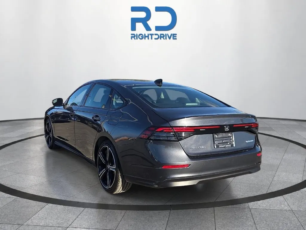 Honda Accord photo 4