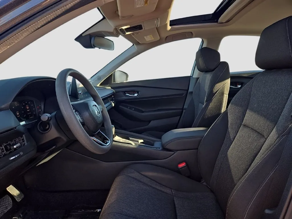Honda Accord photo 16