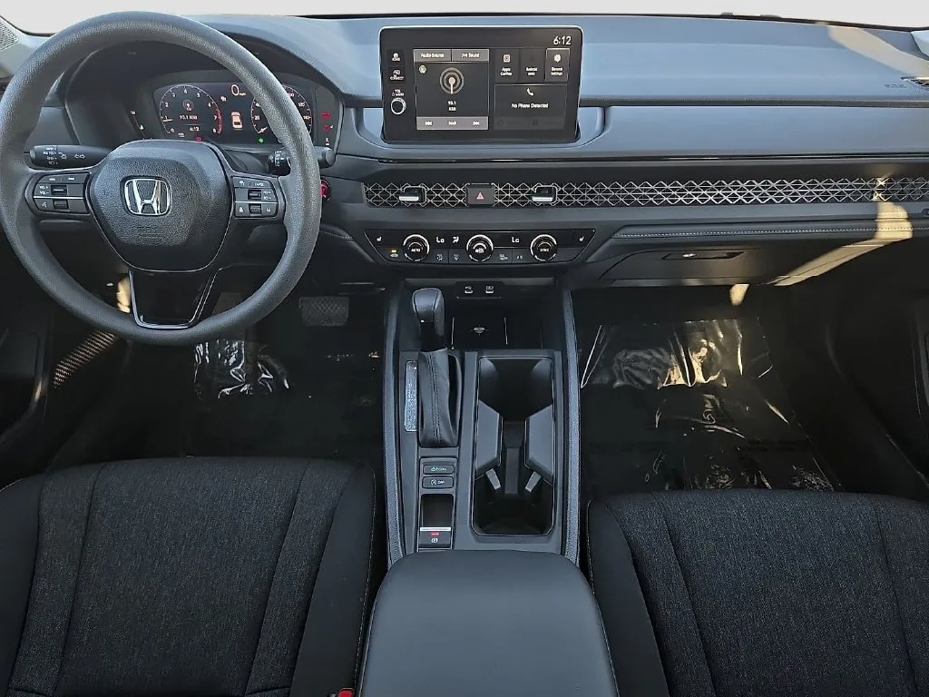 Honda Accord photo 13