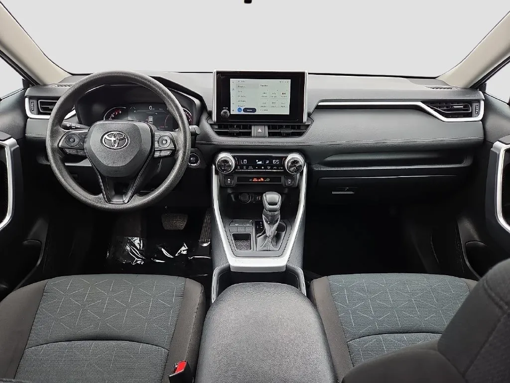 Toyota RAV4 photo 15