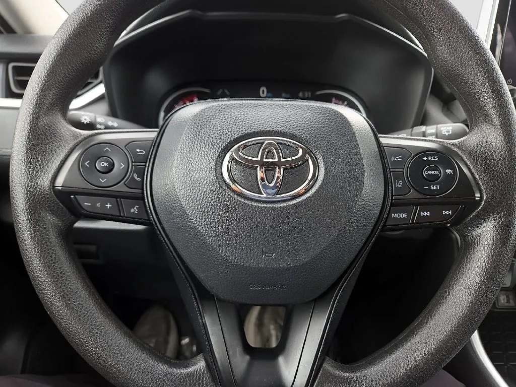 Toyota RAV4 photo 24