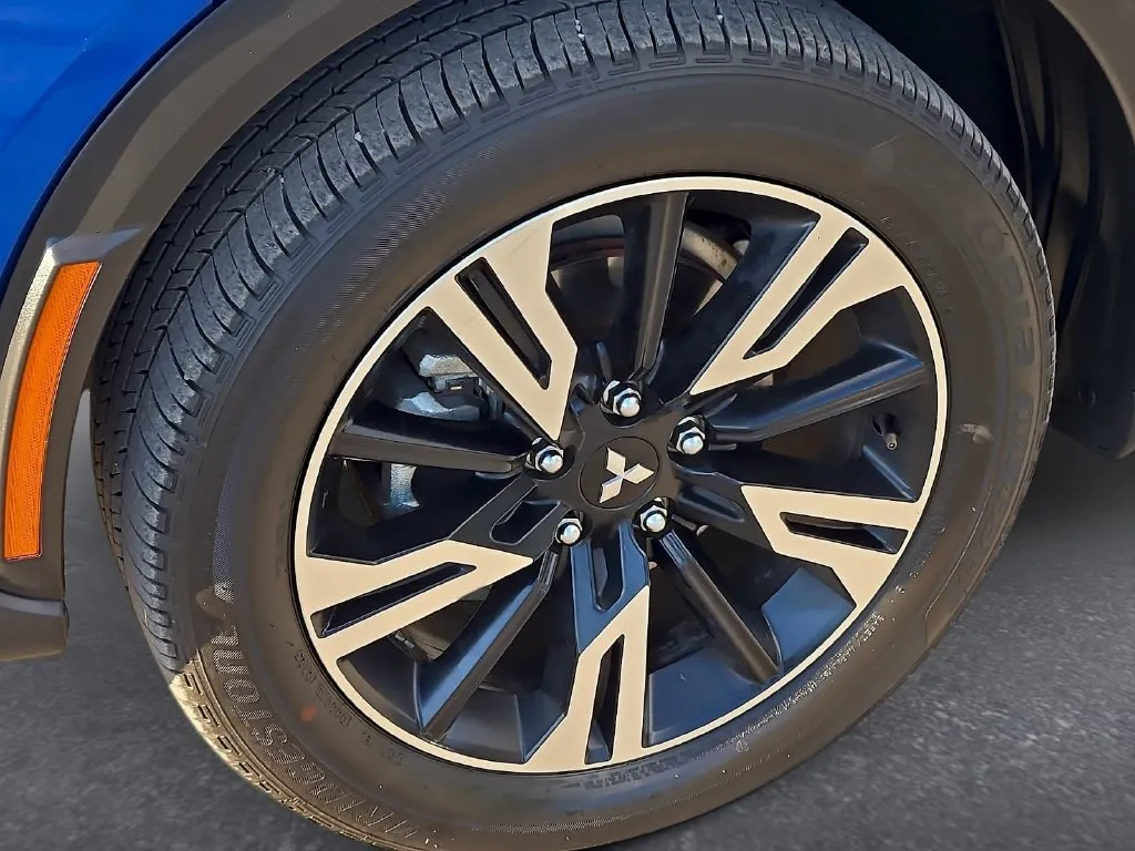 Mitsubishi Eclipse Cross photo 8