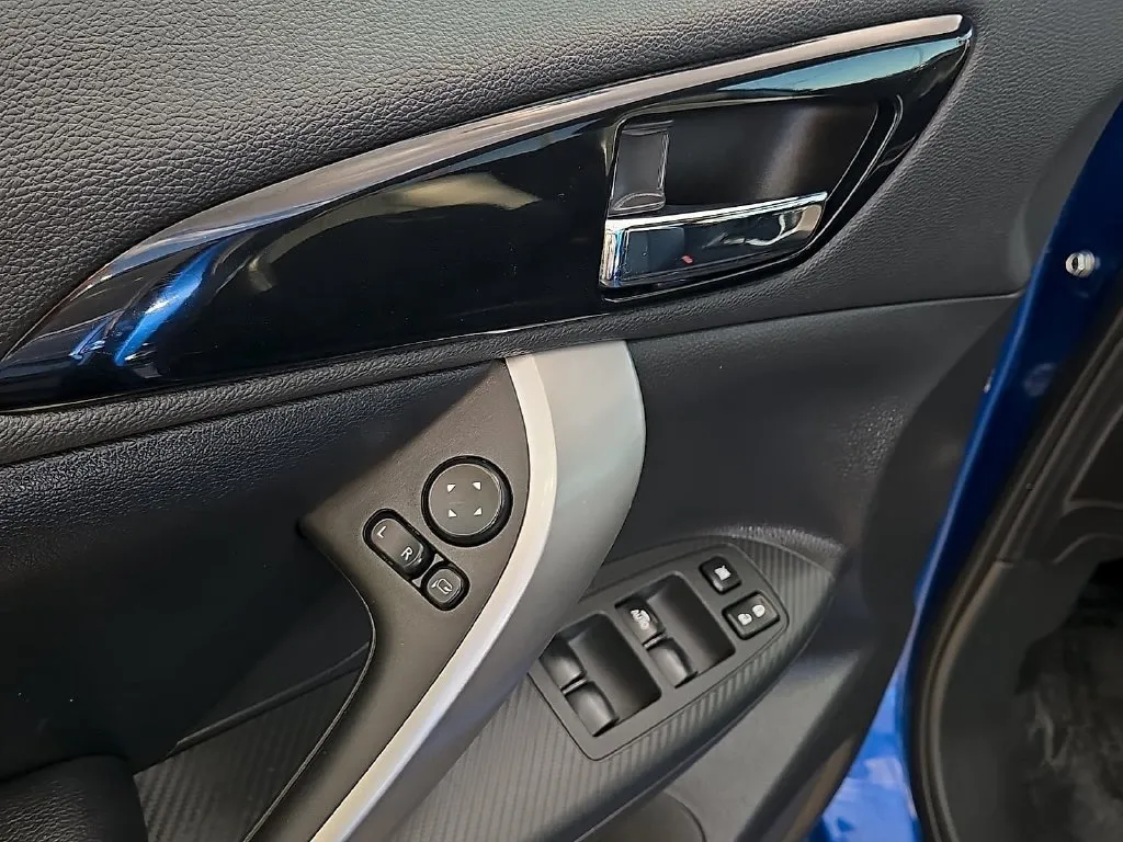 Mitsubishi Eclipse Cross photo 17